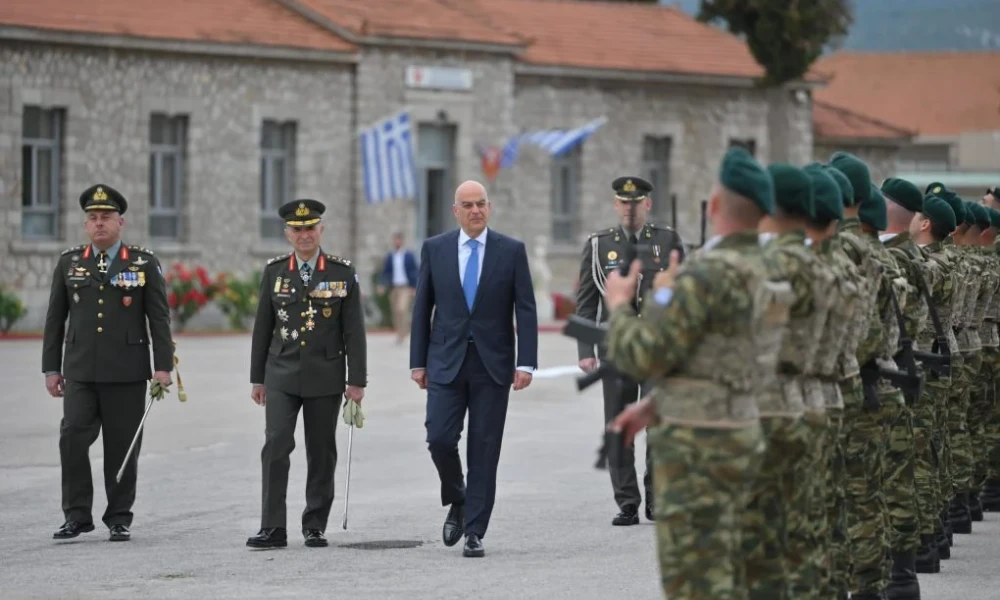 Με απόφαση Δένδια! Καταργείται η παραμονή αξιωματικών εκτός οργανικών θέσεων στις Ένοπλες Δυνάμεις